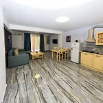 Bogdan Apartament Mamaja